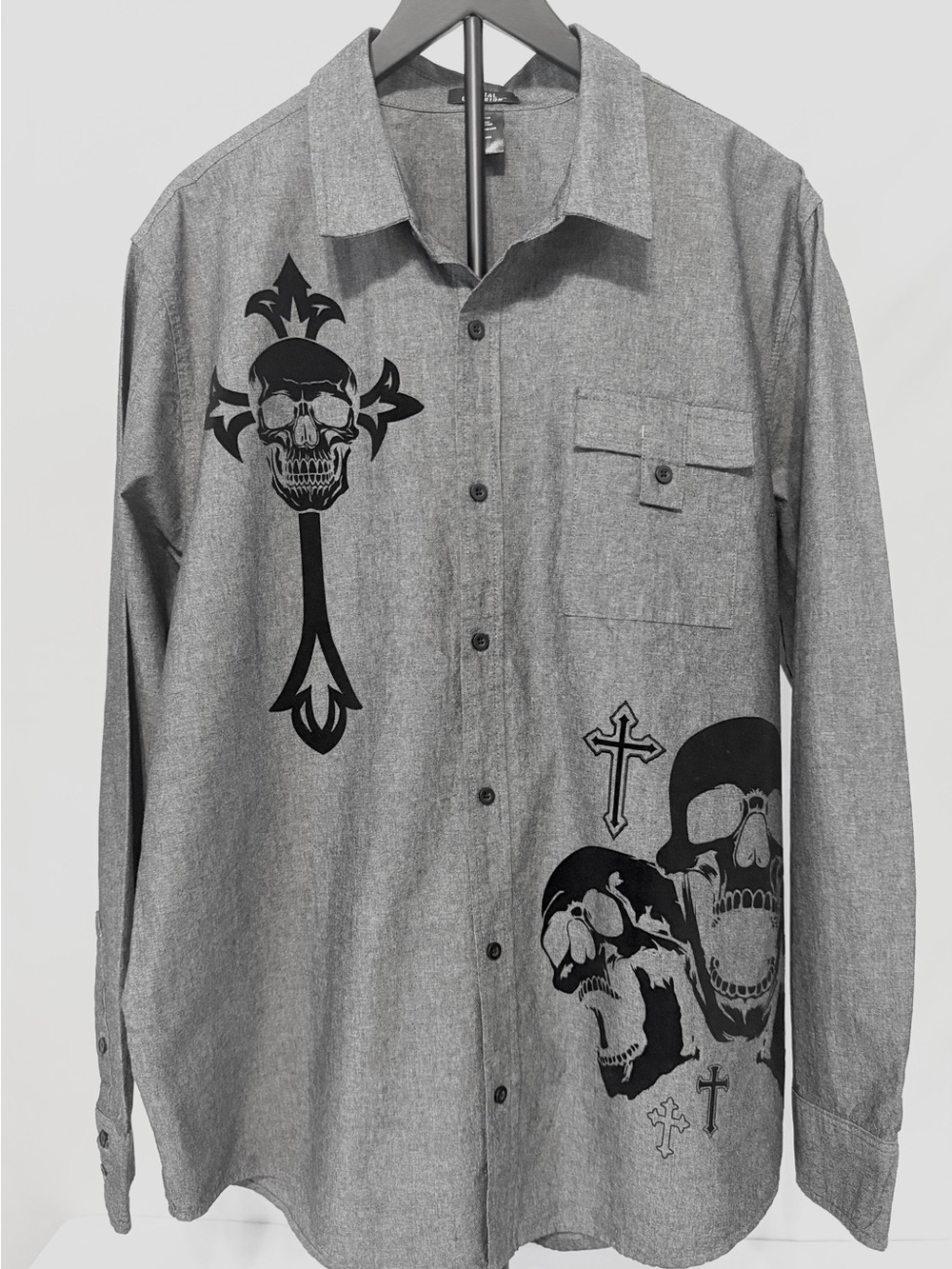 Social Collision Men Black Flocked Skull Long Sleeve Woven Button Up Shirt Large